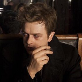 eternelw's profile picture. 