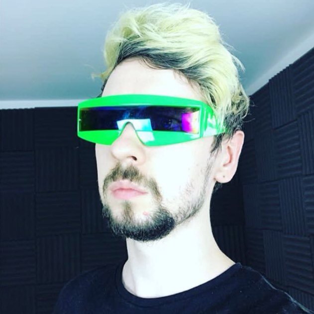 septicmariplier's profile picture. mari/23/aquarius/brazil. too old for this shit but in it anyway. horrible person, total trash mammal. enjoys a certain lettuce head motherfucker a bit too much.