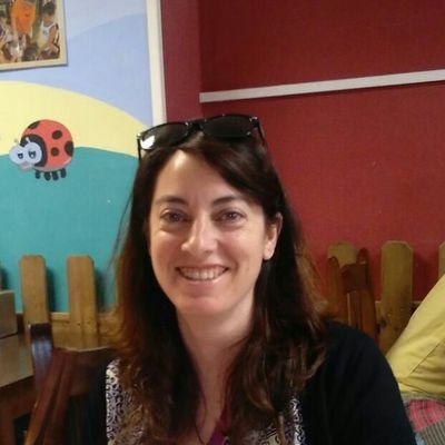 Maestra de infantil y Primaria. Me encantan las herramientas web 2.0 y todo lo relacionado con la innovación educativa. Embajadora eTwinning.