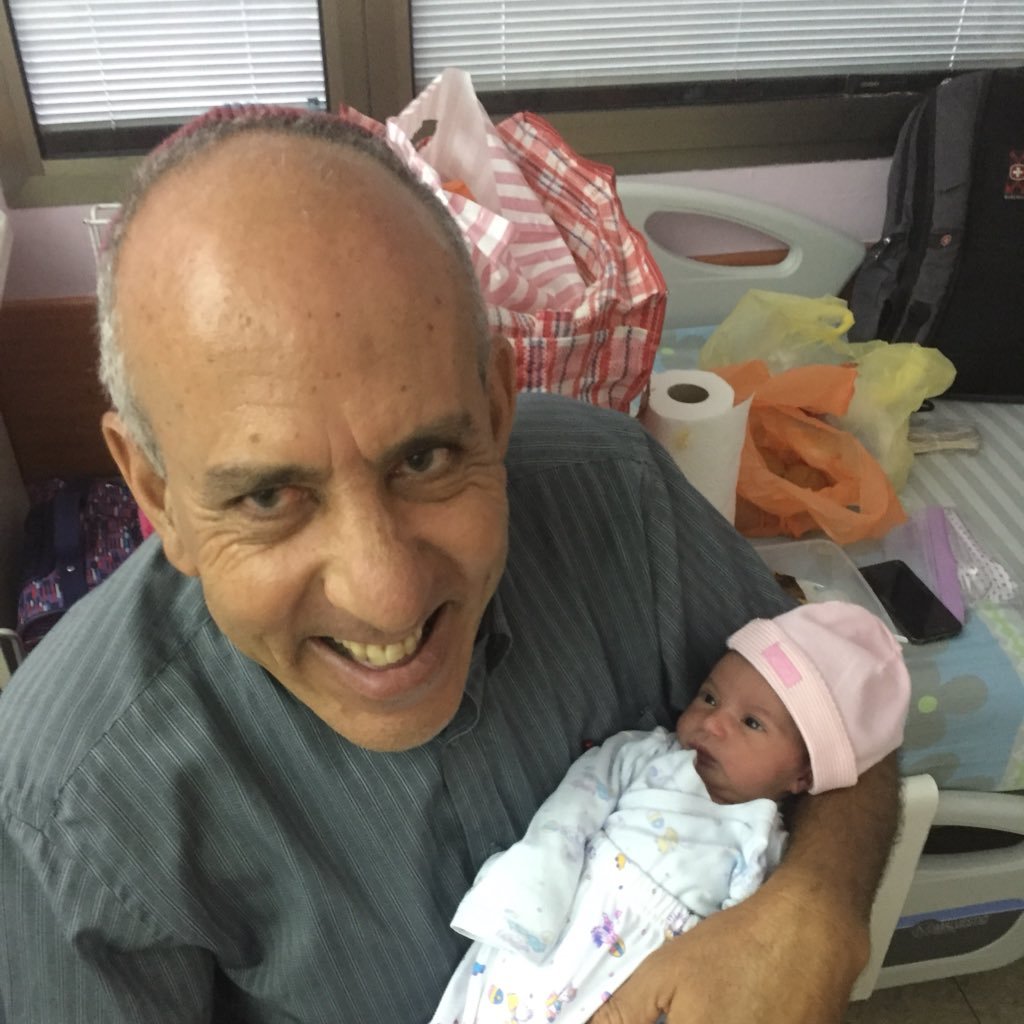 AtikMasheli's profile picture. 