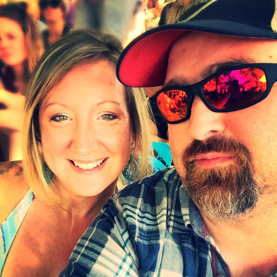 Liane's husband. Presley & Jesse's dad. Love Walt Disney World, The Radio Dept. and The Art Of Prestidigitation.