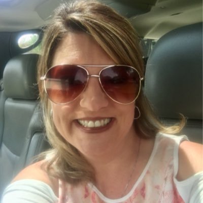 miabella0913's profile picture. 