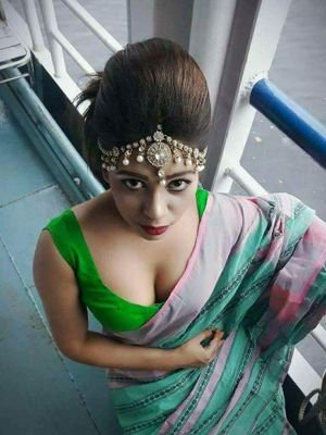 seema55683045's profile picture. kiss lave sex