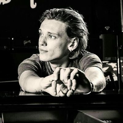 JamieB_Rpg's profile picture. Where is my she-wolf ?