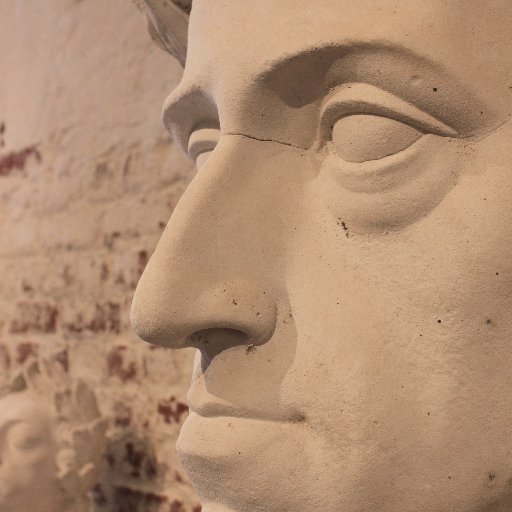 unspokentrue_'s profile picture. 