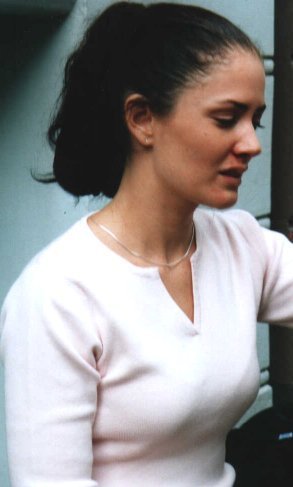 yvonne142's profile picture. Nice girl, happy most of the time...