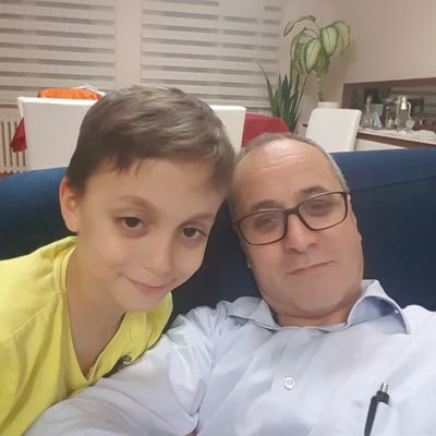 Emin Özkan 29 Mart 1967 Bartın doğumlu. Harita Mühendisi- Kamu yönetimi mezunu- SPK Lisanslı Gayrimenkul Değerleme Uzmanı-Adli Bilirkişi