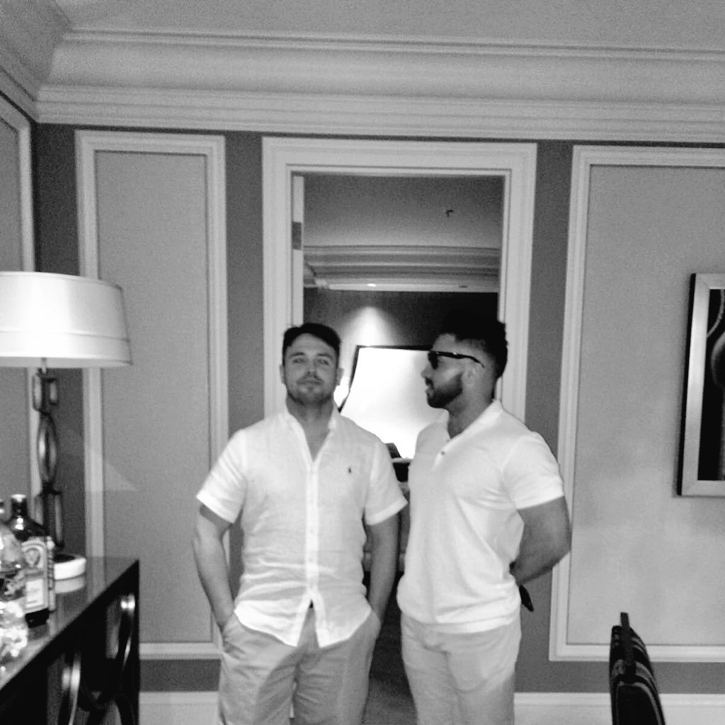 MART0_1987's profile picture. is that a dude or a bloke??