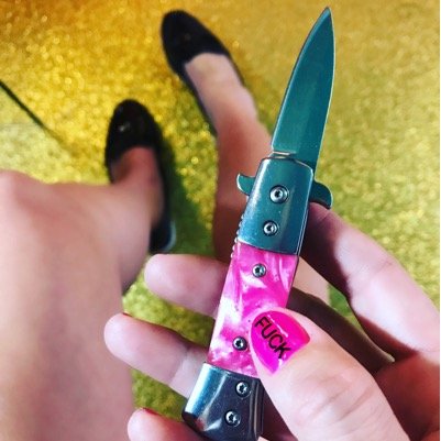 minervoussystem's profile picture. Nail stylist to the stars ✨