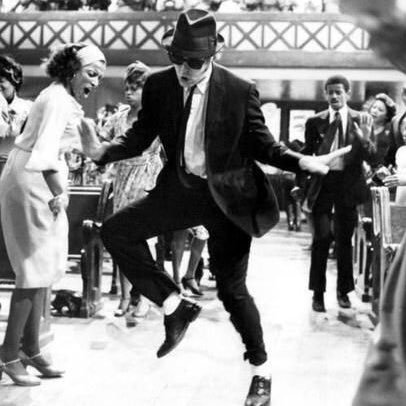 xvrxo's profile picture. Todo es falso, salvo alguna cosa. Buscando esa cosa.