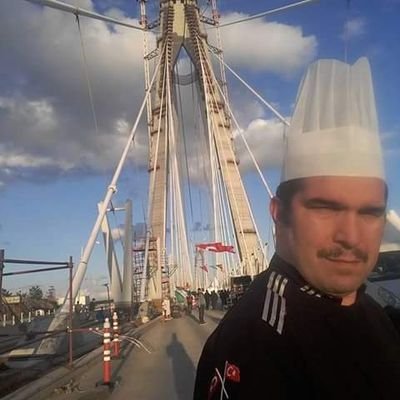 y_delismen's profile picture. 