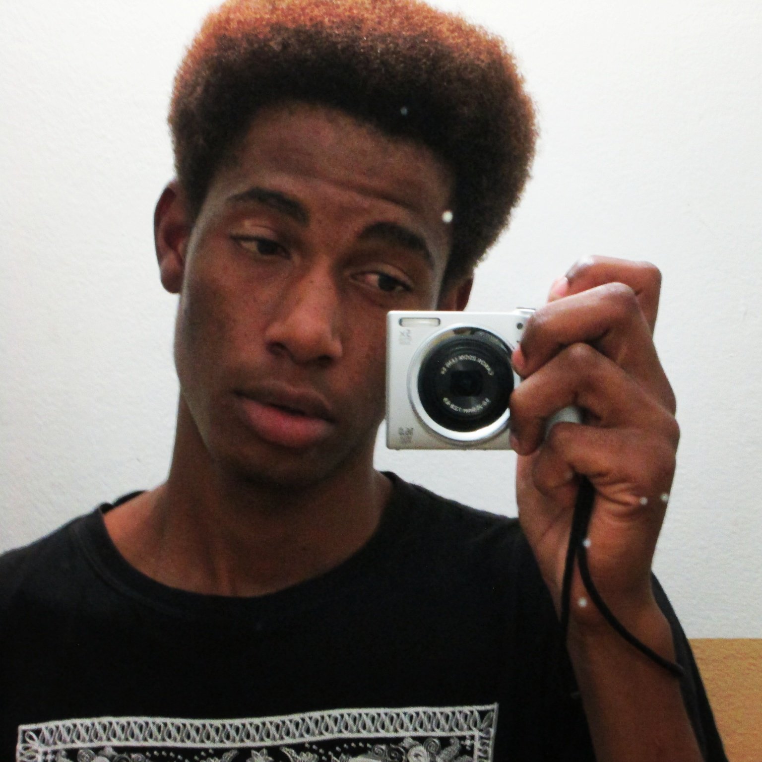 FeazPakiso's profile picture. I got Bentley dreams 💱