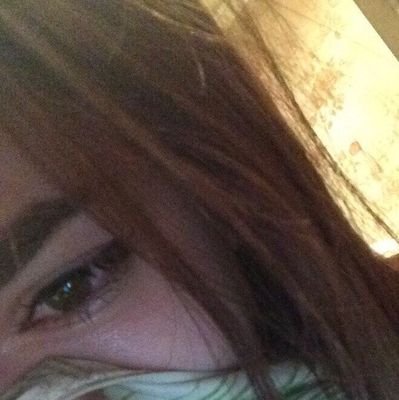 davlatovalenaa's profile picture. 