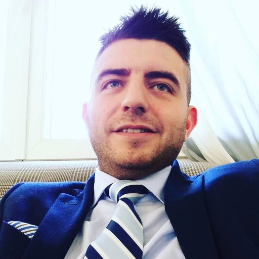 Ciao a tutti , mi chiamo Matteo e mi occupo di business, più in particolare di Multi Level Marketing una fantastica professione da scoprire.