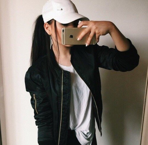 FleurdeRys's profile picture. Tout n'est pas rose. Les gens ne pensent pas comme toi.

Snap : fleurderys