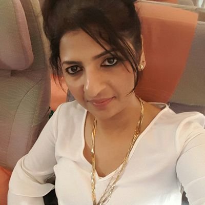 NazishMomy's profile picture. 