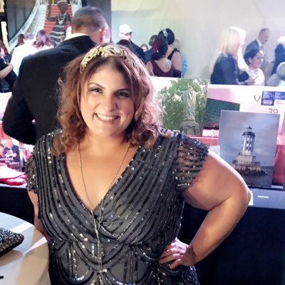 sarah_frannie_'s profile picture. Californian Tech Nerd 🤓 who laughs at my own jokes.