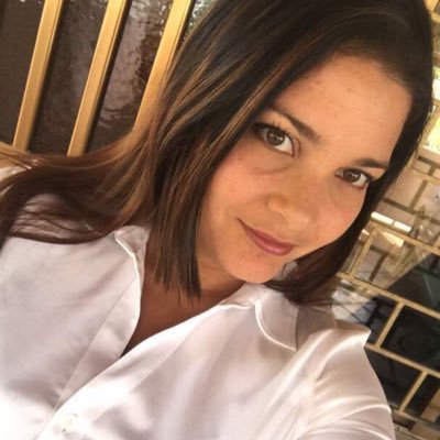 Feliz de ser quien soy, orgullosa de tener todo y a todos... Amante de la buena vida, de los viajes y del placer de vivir!!!!