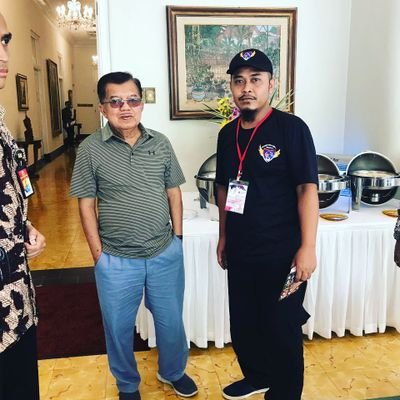 Alumni ABN I Partai Nasdem
Mantan Ketua Partai Nasdem DPD Kota Ambon
Awal terbentuk s/d 2016
08114790427
cakrainayah@yahoo.co.id