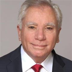 Real Estate Broker with
Berkshire Hathaway HomeServices KoenigRubloff