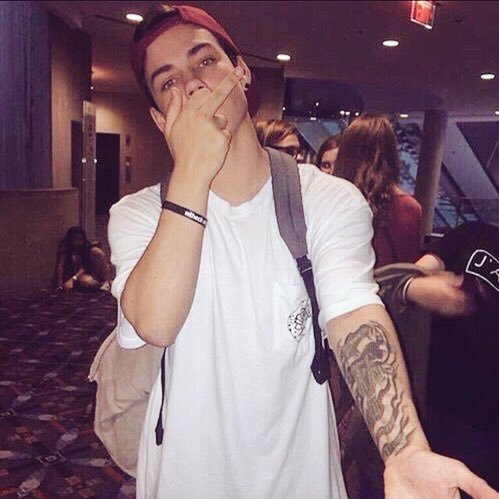 wesrpgparis's profile picture. ton corps dans ma rétine c'est sensoriel