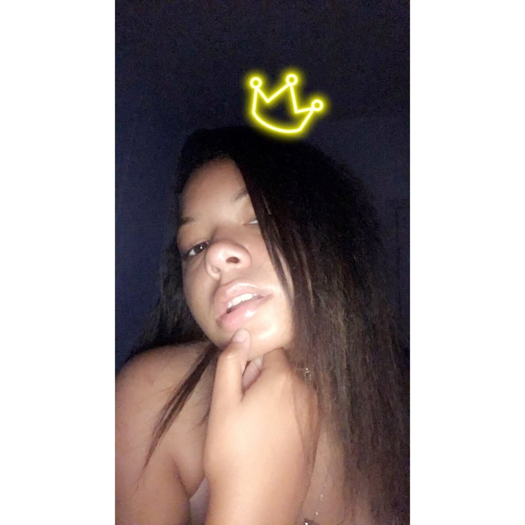 JusticeB___'s profile picture. Young musician | snapchat: Judaddaay_01 ✨ | DHS '17 | Wingate University '21💛💙🐶