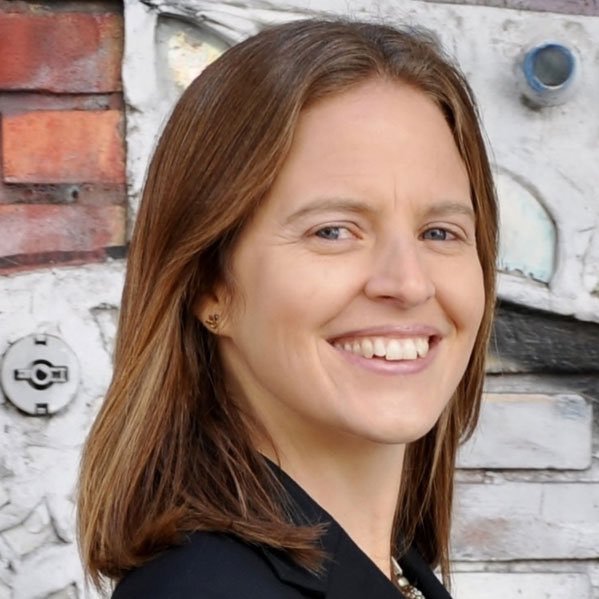 Ines_Eastman's profile picture. Viajera. Des-andando caminos y re-pensando el mundo . Dama Patricia. Abogada. Estudiante de Geografía. Emprendedora. Co-fundadora @grupo_atar y @aboga_net