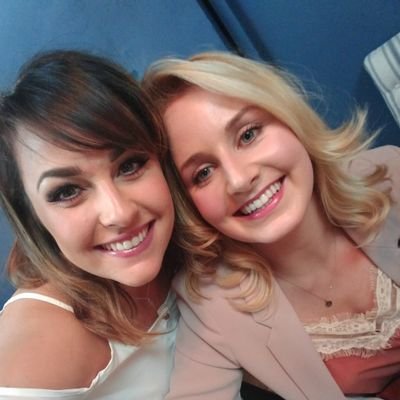 elainemcnotwit's profile picture. :{ #theupsidedownsmile