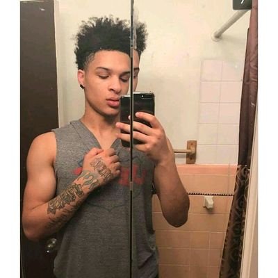 a blessing🍆 💦 im A REAL, STRAIGHT.. FOLLOW ME. MINNESOTA😎 a big dick light skin😛