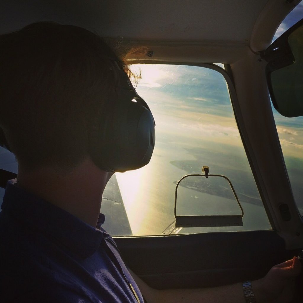 Huge @LCFC fan, follow home and away. Commercial Pilot. Expect LCFC and long endurance flying thing content.