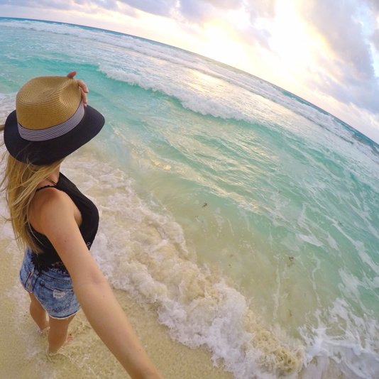 Mumi_runner's profile picture. Un poco cuerda, un poco loca.
Amo correr, volar y soñar.
No me preguntes, si no queres que te conteste.