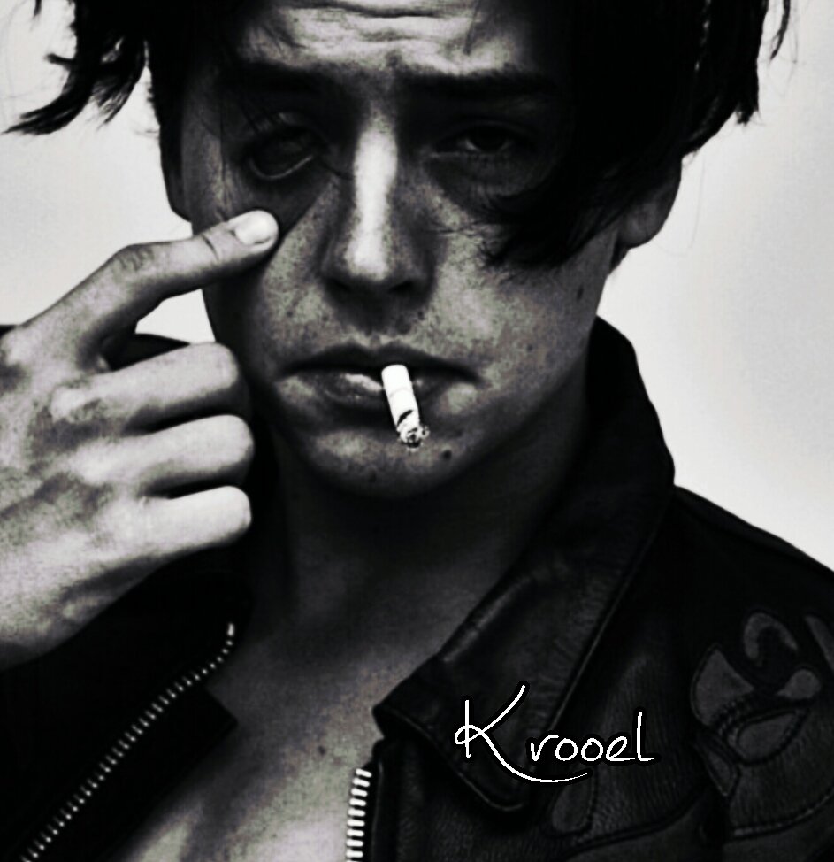 「 ┅ I'm weird. I'm weird. I don't fit in, and I don't wanna fit in. Have you ever seen me without this stupid hat on ? That's weird. 」 「Riverdale. MC.」「7.11.17」