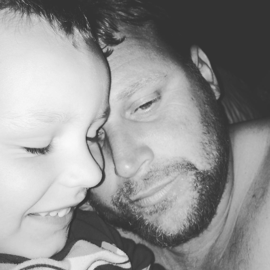 zorahdan's profile picture. I Love Lamp!