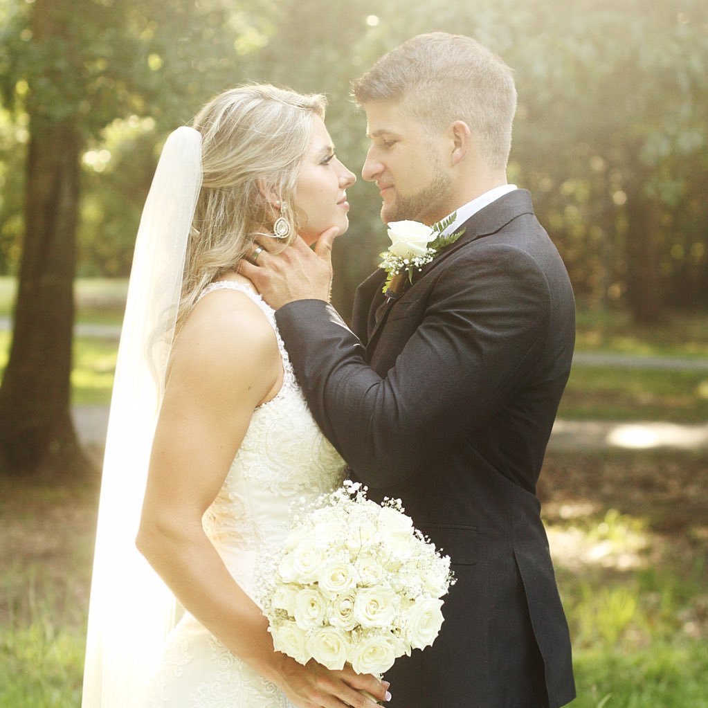 T_Hog1's profile picture. University of Arkansas '19 ❤️ Go High or Go Home. Polevaulter 15'