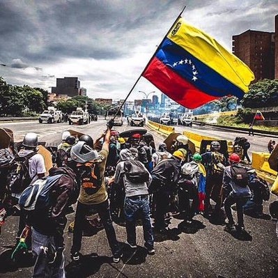 Hijo de Venezuela y LUCHADOR De la democracia.