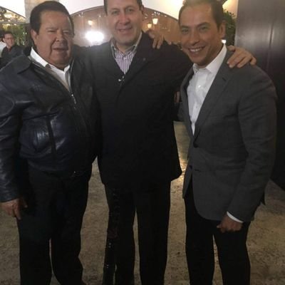 Político Mexiquense. Orgullosamente Priísta. 
Alcalde De Zumpango 00-03.
Diputado Local 03-06.
Diputado Federal 06-09.
Asesor General #CTC Ecatepec