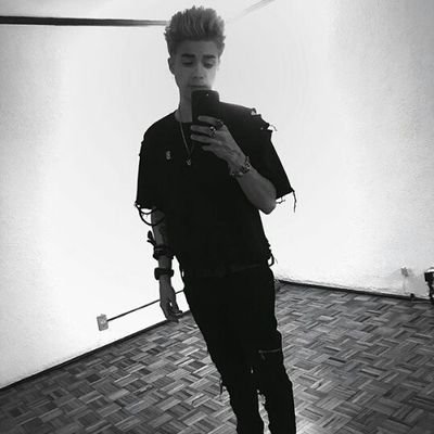 ev_villal's profile picture. ♠£[ @CD9  CNCO //Bautista is my life👑//020217🌈 Jos Canela is my guilty pleasure] Mi Bae @villalobossebas /Mario Ruiz/Caballeros/Batinovia♠