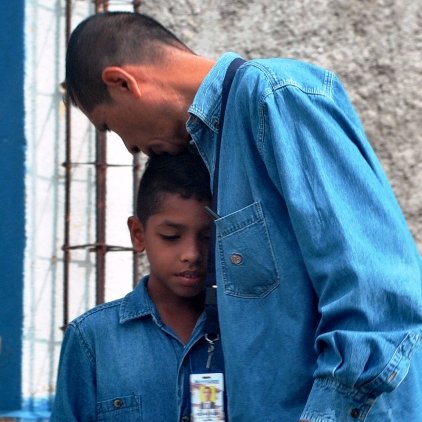 Periodista. Egresado de la Universidad Católica Cecilio Acosta (Unica - Mérida)