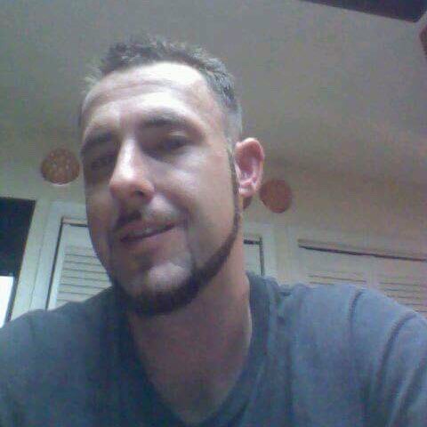 DaveWal79816939's profile picture. please follow me back... thanks, it would be a lot cooler 😎 if you did…