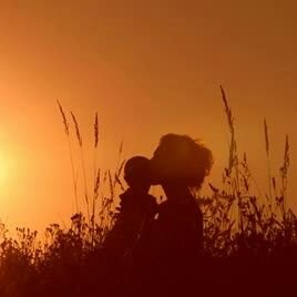 myfeel67tina's profile picture. Sorridi,respira e vai piano :-) mamma /famiglia /lavoro /musica /moda e arte  ecc...