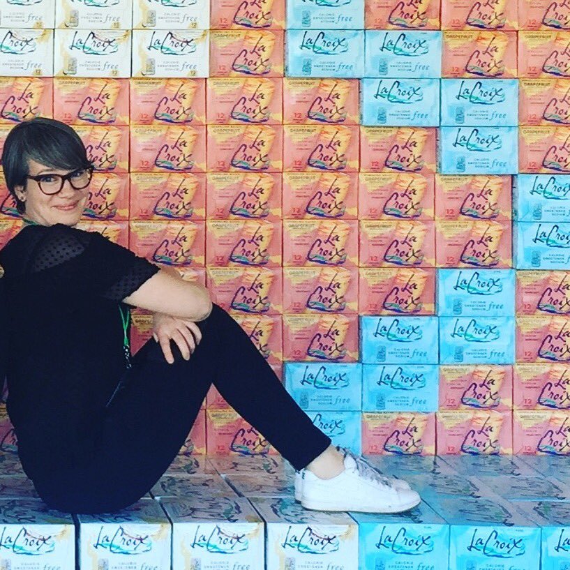 maryeatspdx's profile picture. 🌱🍽📸🏀⚪️⚫️🔴☕️👨‍👩‍👧 Brand Marketing for @WholeFoods Pacific Northwest; IG maryeats. 
HOST of the podcast (!!!) @pdxfoodstories https://t.co/UojuY3tvEh