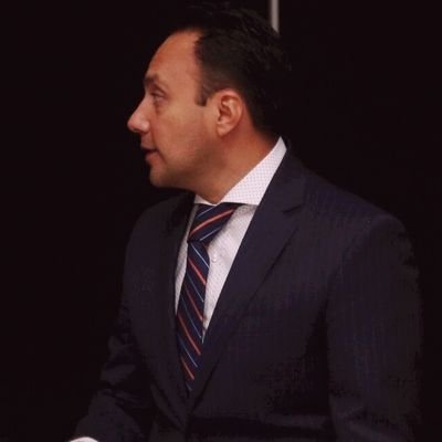 AlbertoDeLaGua1's profile picture. "La creatividad requiere tener el valor de desprenderse de las certezas" Erich Fromm