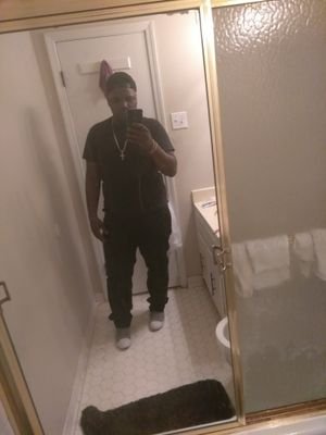 KvngIssa1's profile picture. 
