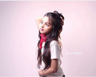 lmft__'s profile picture. أّنِـأّأّنِــثّـى لَــَّسـتّ مَتّــګـبِرهِ وِلَأّمَـغٌـروِرهِ
وِلَـَّسـتّ أّفِّــضّـلَ مَـنِ غٌـيِّـريِّ وِلَهِـذّأّ أّمَـتّـلَـګ⭐
قِـنِـأّعٌـهِ