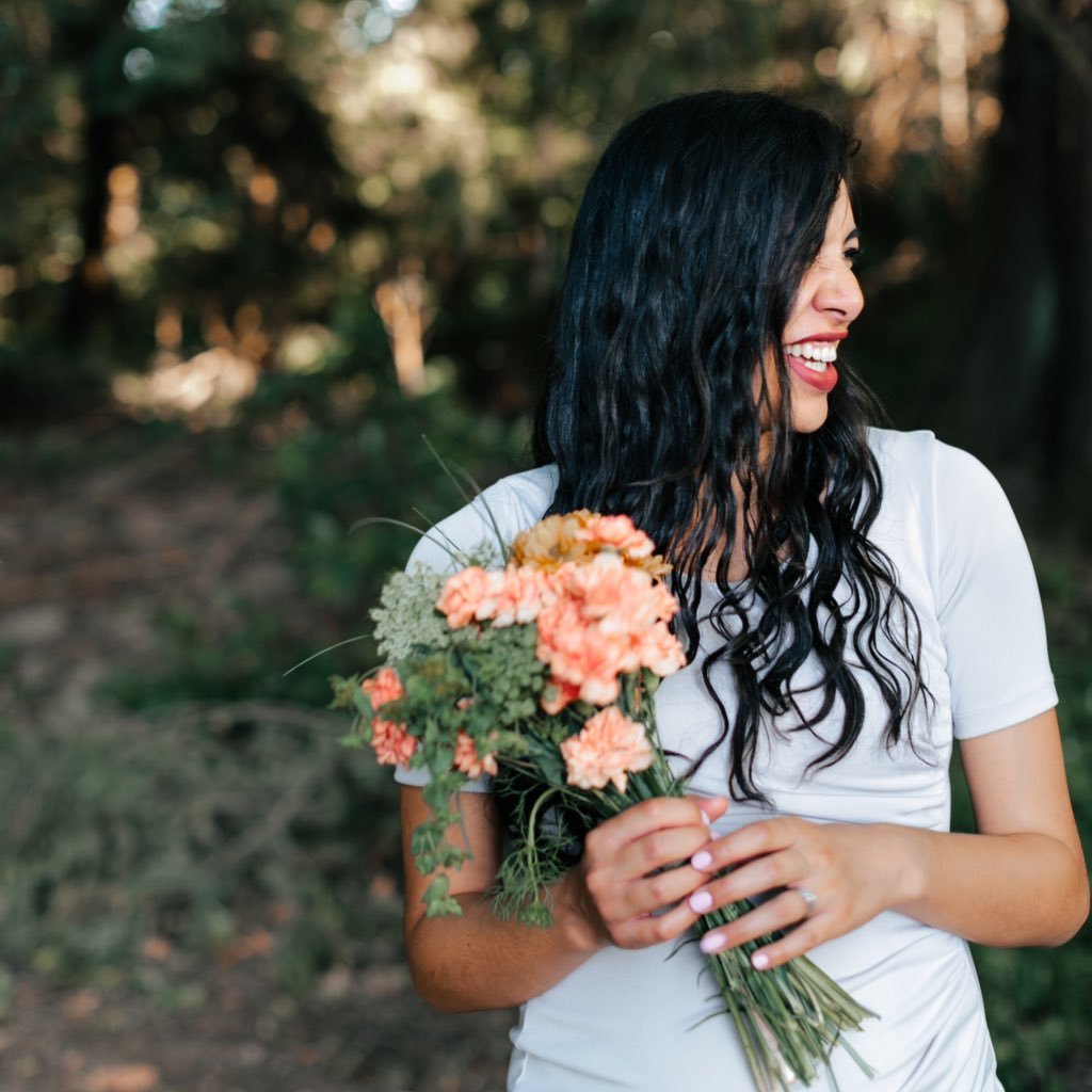 francesbunday's profile picture. You can’t dance and stay uptight 💃🏽🕺🏻