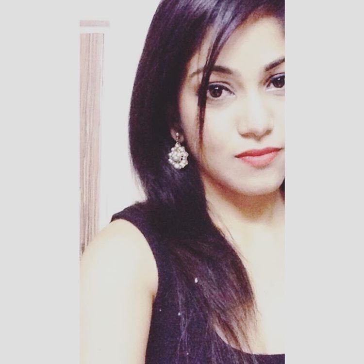 WhatShrutiSays's profile picture. 
