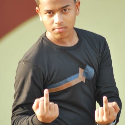 Don't stress me you can't impress me
Born on 18 june 2000
Biggest fan of Wiz Khalifa
Supporting team MI
Hokkah holic