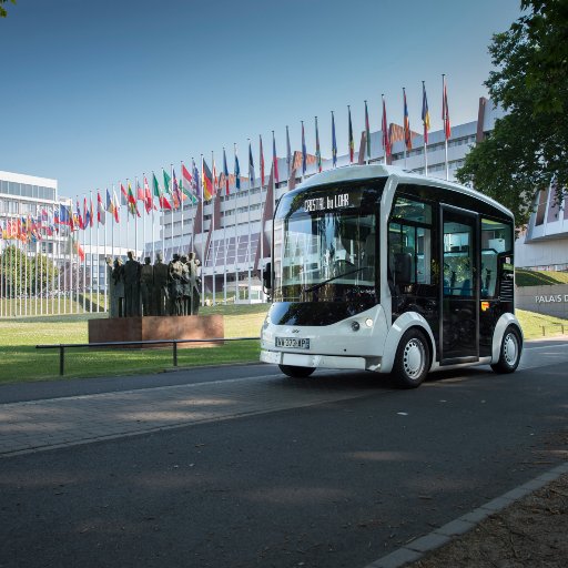 Compte officiel de Cristal, système de #transport public bi-modal, #électrique, économe et #numérique pour la #mobilité du futur. Par #Lohr Industrie.