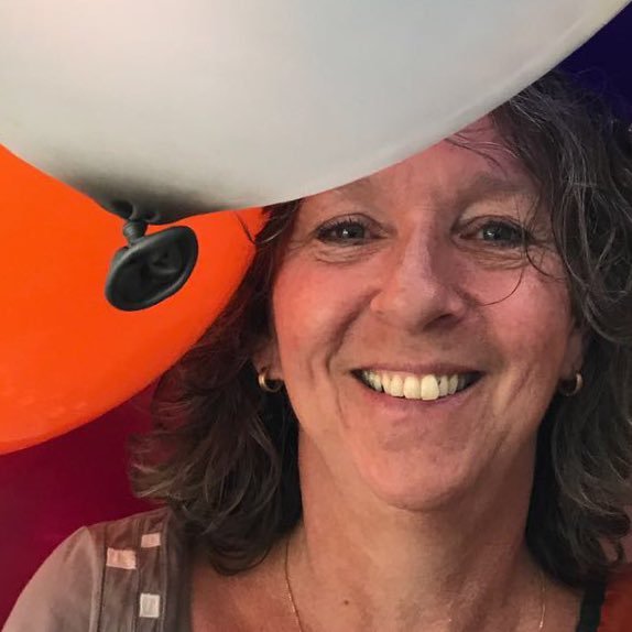 Landschapsontwerper. Wie bureau Marlies van Diest inschakelt krijgt mij: betrokken, professioneel, toegankelijk en flexibel.