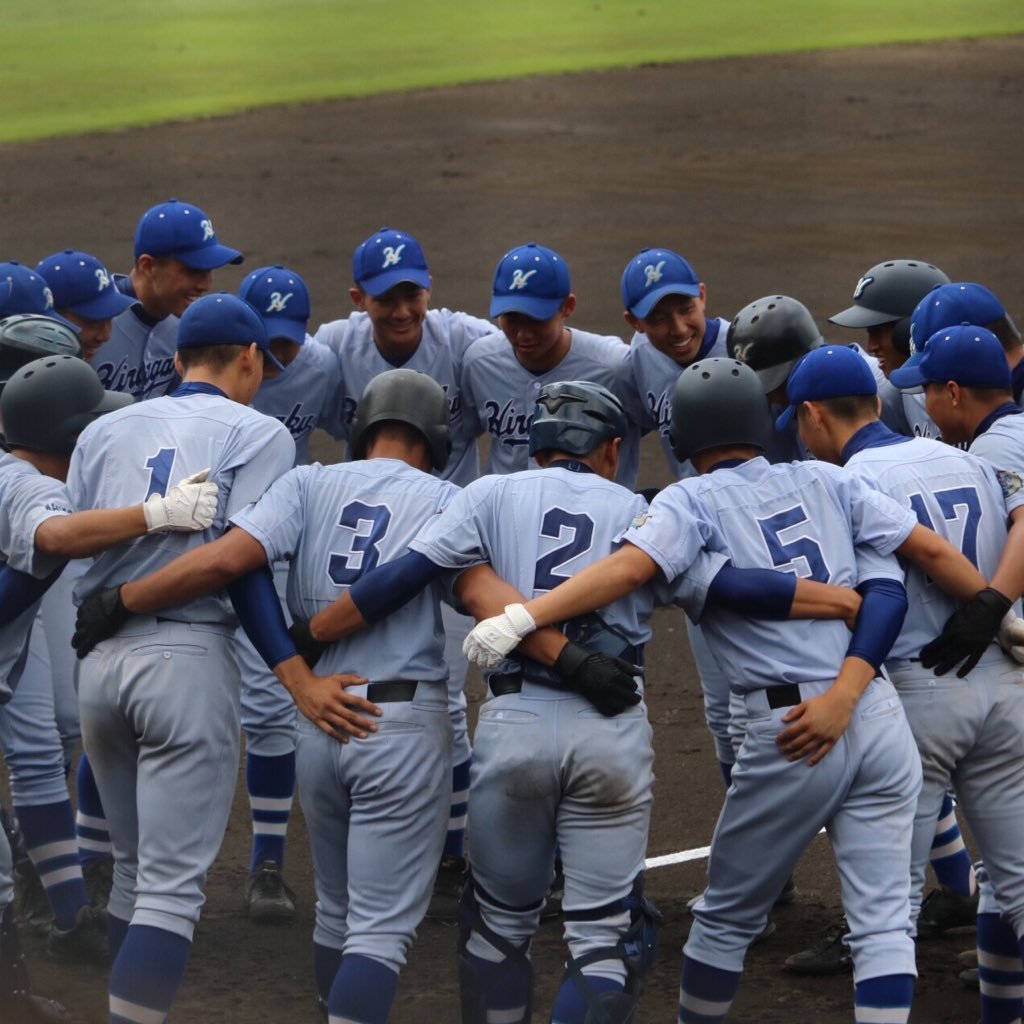 平塚学園野球部の応援歌を配信しています！生徒の応援で選手を盛り上げて甲子園へ！！歌詞を是非覚えて応援よろしくお願いします！今年は先生許可のもと配信しています！素晴らしい応援を地方球場→ハマスタで→甲子園で！試合の速報も行っています！